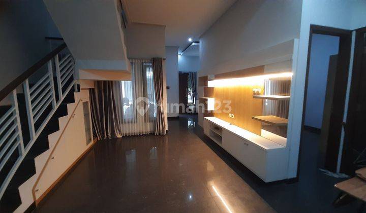 Rumah Baru Minimalis Full Furnish Tengah Kota Solo, Sisa 1 Unit  1