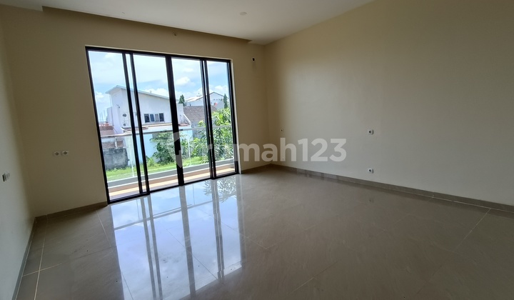 Nice New 2-Story House Cheap Price in Grogol Area, Negotiable Nice New 2-Story House Cheap Price in Grogol Area, Negotiable