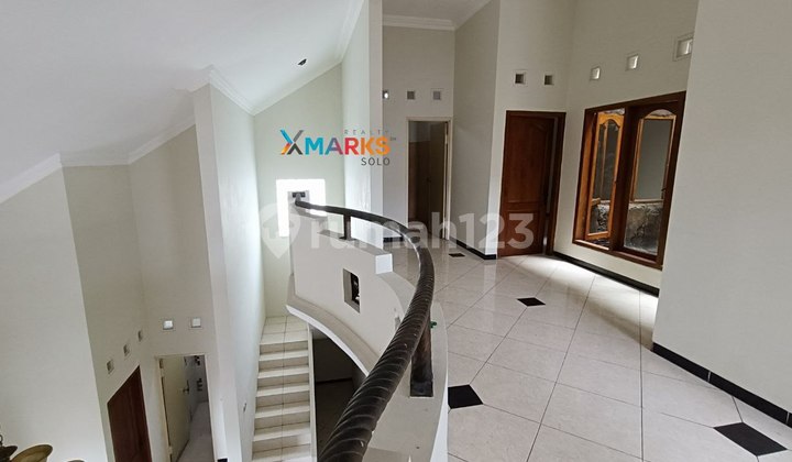 Rumah Sewa 2 LT, 4 KT, Lingkungan Super Nyaman di Area Manahan 2