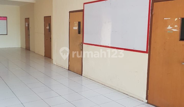 Suitable for Business, Commercial Space for Rent in the Busy Banjarsari Area Suitable for Business, Commercial Space for Rent in the Busy Banjarsari Area