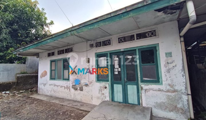 Cheap Central Land with Bonus of Boarding House, Near Slamet Riyadi, Still Negotiable. Cheap Central Land with Bonus of Boarding House, Near Slamet Riyadi, Still Negotiable.