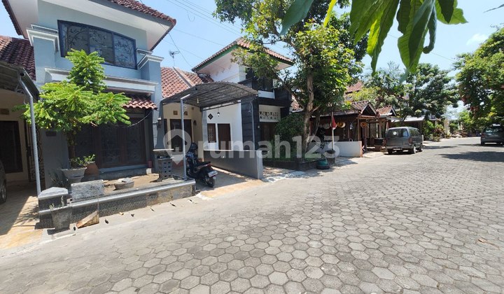Rumah Cluster Colomadu Plus Taman Harga Bwh 1 M, Super Nyaman 2