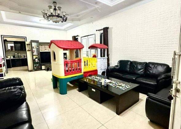 Dijual Rumah Luas 5 Kamar Murah di Tubagus Ismail Bandung 2