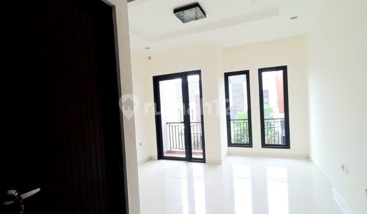 Dijual Rumah 2 Lt di Pondok Kelapa Indah Duren Sawit Jakarta 2