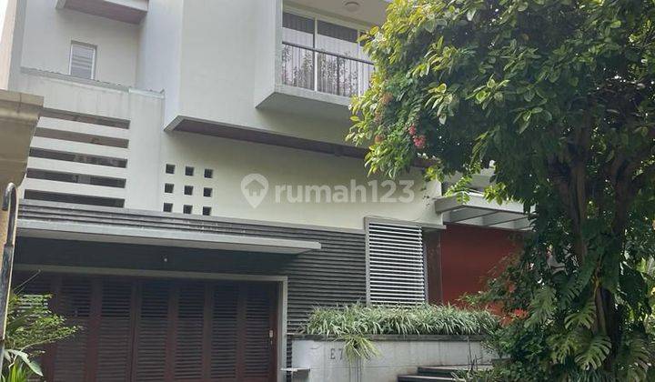 Dijual Rumah Asri di Kemang Pratama Regency, Bekasi 2