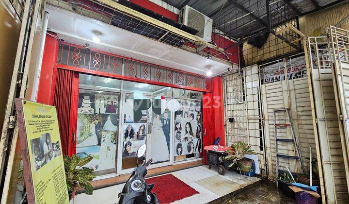 Dijual Ruko 3 Lantai Pinggir Jalan Raya Di Cibinong, Bogor 1