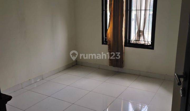 foto lainnya dijual rumah hook di perum