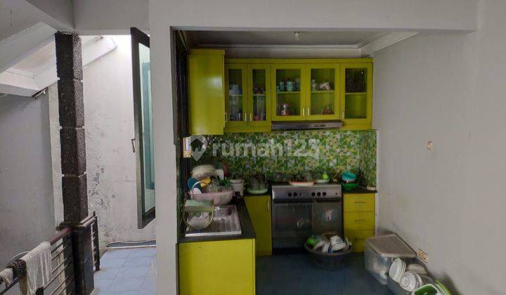 Dijual Murah Rumah 2 Lantai di Kemang Pratama, Bekasi 2