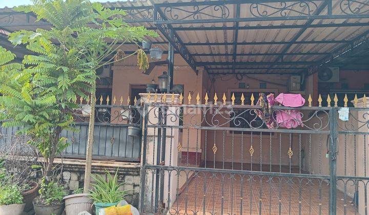 Dijual Rumah Strategis Di Taman Royal Tengerang 2