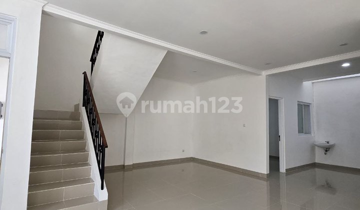 Dijual Rumah 2 Lantai Di Legenda Wisata Cibubur Bogor 2