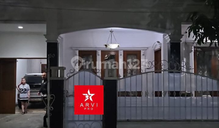 Disewakan Rumah Mewah Furnish Di Rawamangun Jakarta Timut