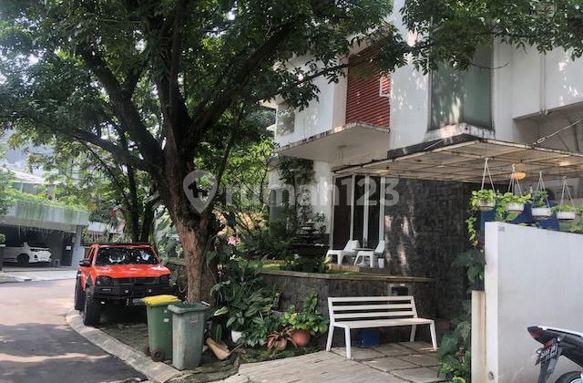 For Sale 5-Story House in Mahogani Residence Cibubur Depok