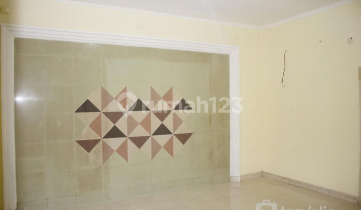 For Rent 2-Story House in Kayumanis, Matraman, East Jakarta 2
