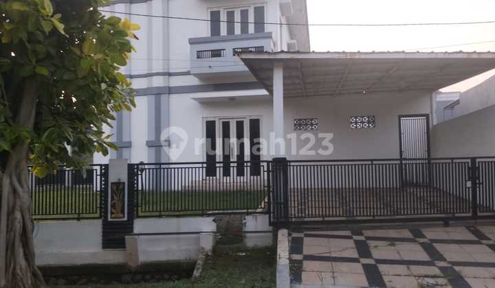 Disewakan Rumah Hook Luas Di Kemang Pratama Bekasi 2