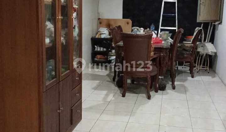 For Sale 2-Story House on Boulevard Street in Grand Wisata Bekasi 2