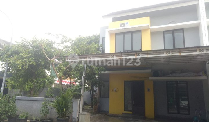For Sale 2-Story Hook House in Jaya Imperial Park Housing Complex, Tangerang 1