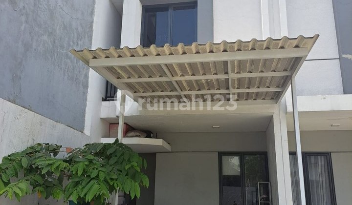Ready-to-Occupy 1-Story House in Harapan Indah Bekasi Ready-to-Occupy 1-Story House in Harapan Indah Bekasi