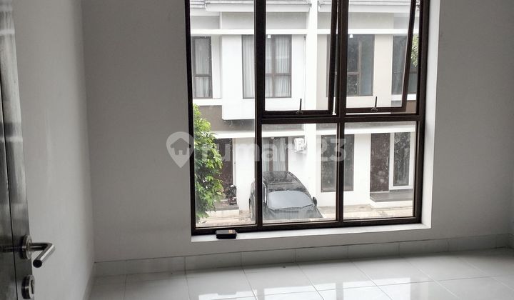 2 Story Rental House 2 Story Rental House