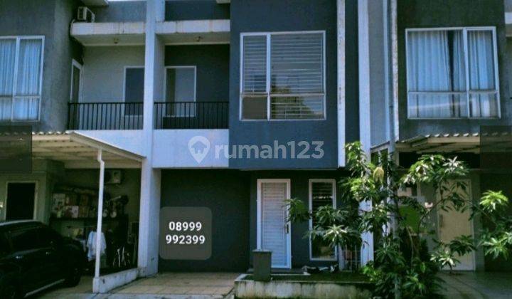 Rumah 2 Lantai Dengan 3 Kamar Dengan Canopy Baru 1