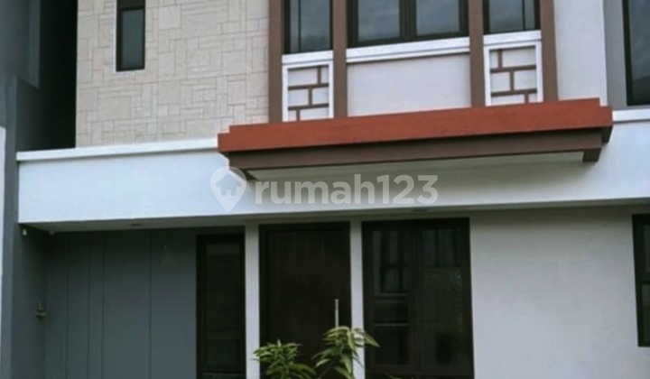 House with 4+1 Bedrooms in Amarin BSD, 4 ACs available.