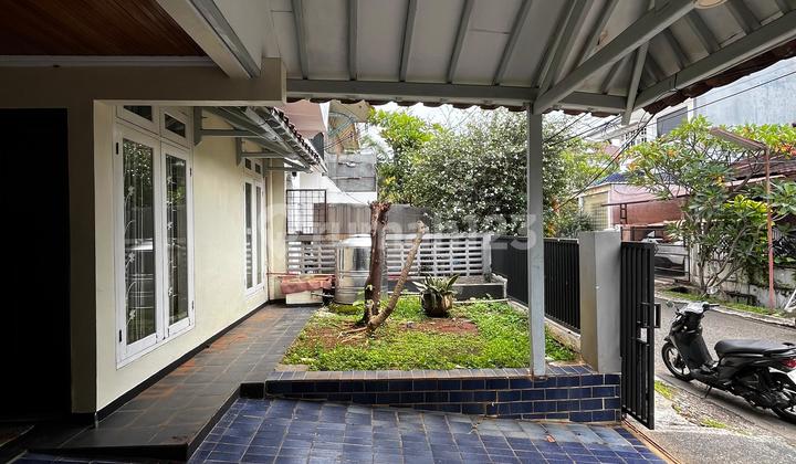 Disewakan Rumah Dekat Pim 2 Semi Furnish Siap Huni 2