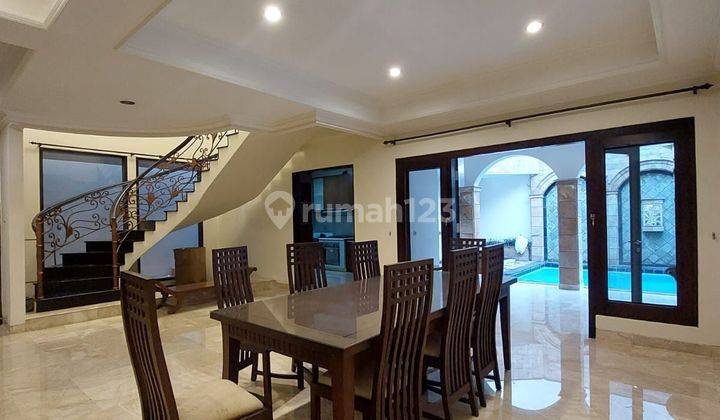 Disewakan rumah cantik pondok indah siap huni semi furnished  2