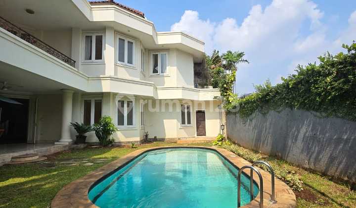 Disewakan Rumah Mewah Area Strategis Siap Huni 2