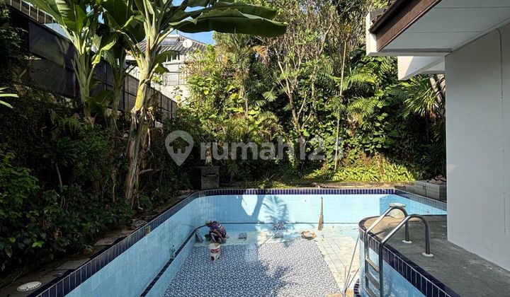 For Rent Suitable for Office Strategic Area