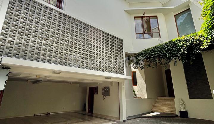 Disewakan Rumah Area Kemang Siap Huni Rumah Mewah Disewakan Rumah Area Kemang Siap Huni Rumah Mewah