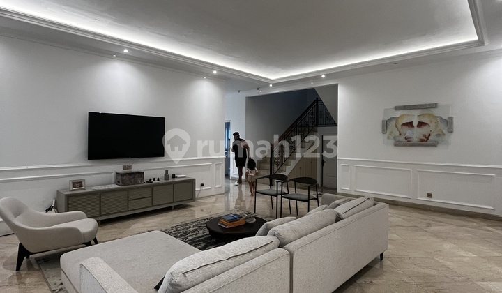 Disewakan Rumah Area Sangat Bagus Semi Furnish