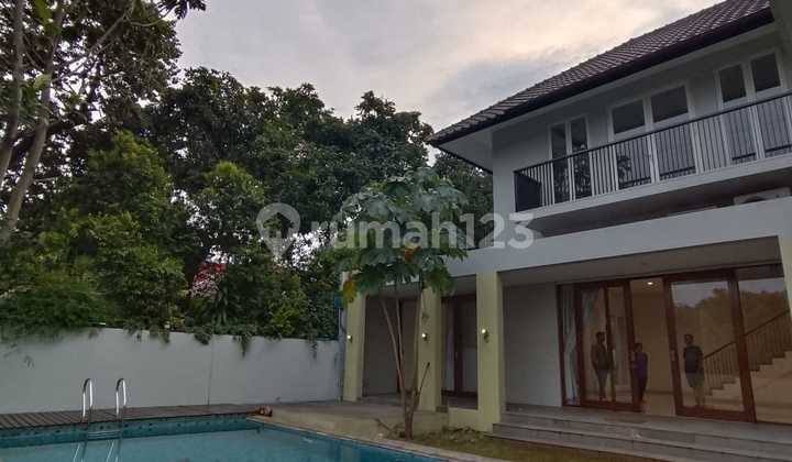 For Rent in a Strategic Area Luxury House Ready to Occupy 2