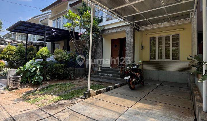 Disewakan Rumah Dalam Townhouse Fully Furnished  2