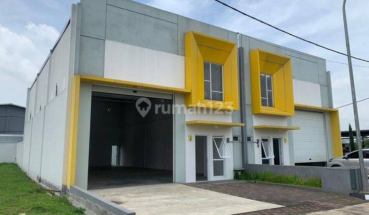 Dijual Gudang Baru Rasa Villa Di Padalarang 1