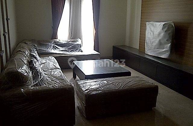 Rumah 3 Lantai Bagus Furnished di Mainrod Ciumbuleuit 2