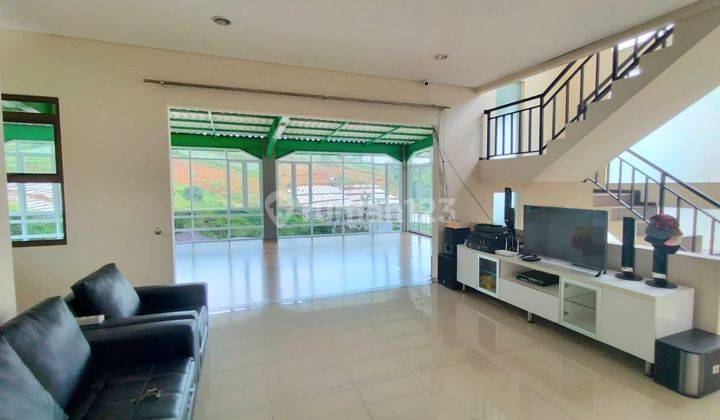 Jual Rumah Villa Bagus  Furnished di Dago Resort 1