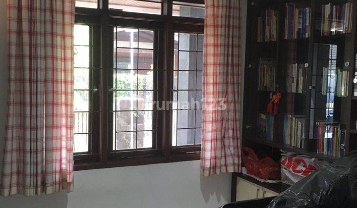 Rumah Semi Furnished di Jl. Gunung Batu 1