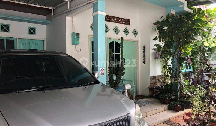 Rumah bagus di Jalan sumurbroto semarang SHM 2