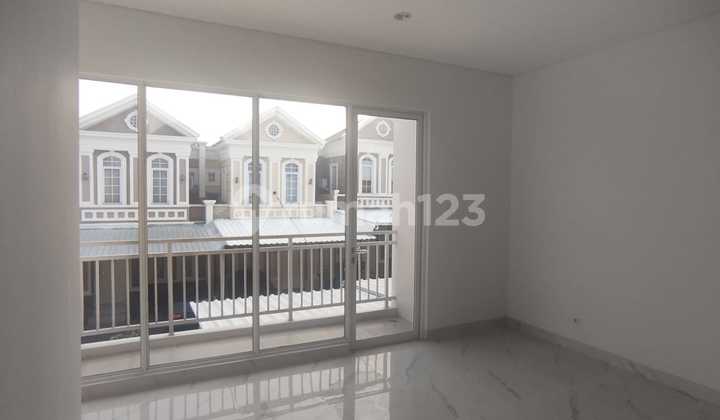 Di Jual Rumah Siap Huni 1,5 M di Paramount Village No. 12, Manyaran, Semarang Barat, Kota Semarang, Jawa Tengah, Indonesia, 50147, Simongan 2