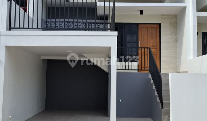Dijual Rumah The Villa Dawung Tipe Balcony Rumah Bagus SHM di Banyumanik 1