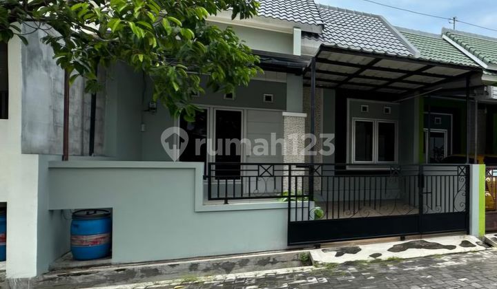 Bisa KPR, Rumah, 1 Lantai, SHM, Dekat Pusat Perbelanjaan, Bebas Banjir, 1