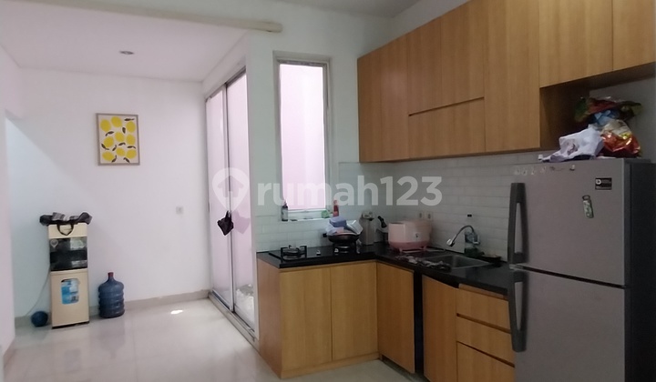 Rawabelong Kemanggisan House near Binus