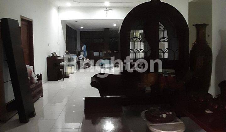 RUMAH DI PETAMBURAN JAKARTA BARAT 2