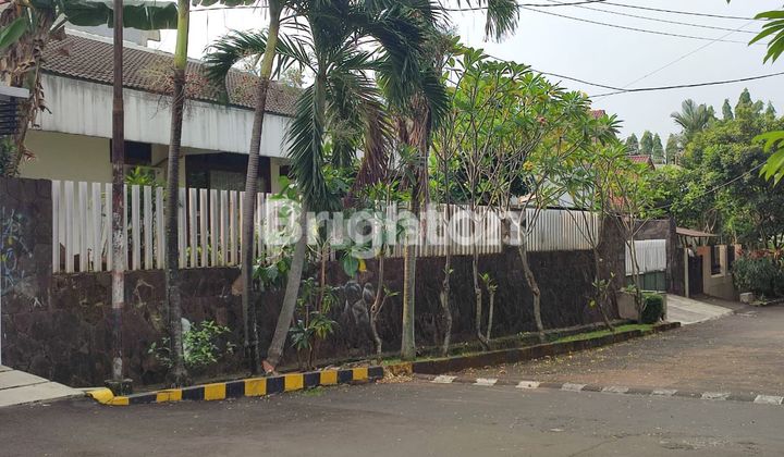 HOUSE IN CINERE, SOUTH JAKARTA