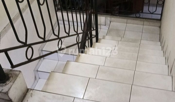 For Sale 2-Story Boarding House Near Binus Syahdan, Kebun Jeruk, West Jakarta 2