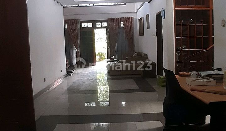 Di Sewakan Rumah Dalam Komplek Kelapa Dua Kebun Jeruk Jakarta Barat