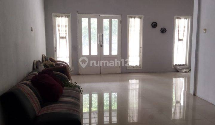 Rumah 2 Lantai, Sangat Strategis di Perumahan Titian Indah, Bekasi Utara 2