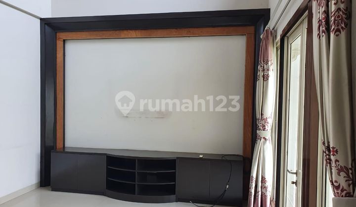 Luxury Emerald Mansion Lippo Cikarang House For Sale Cheap