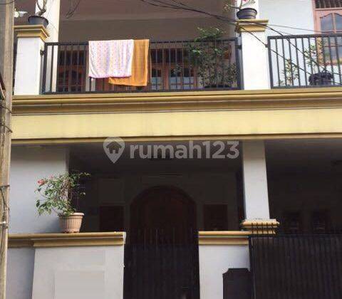 DI Jual Cepat Murah Rumah 3 Lt
Perumahan Harapan Baru 1,Full Renovasi - Bekasi Barat 
 2