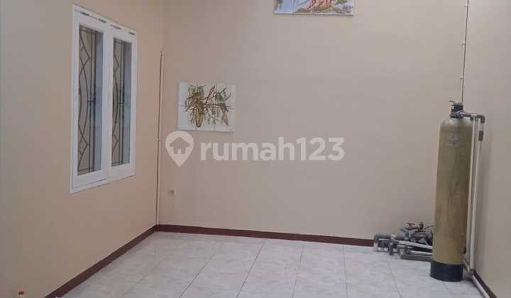 Dijual/disewakan Rumah Baru Renov Siap Huni, Di Bulevar Hijau Harapan Indah, Bekasi.  2