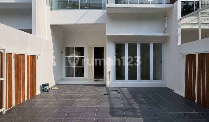 For Sale Minimalist 2-Story House in Jagakarsa Kav., South Jakarta